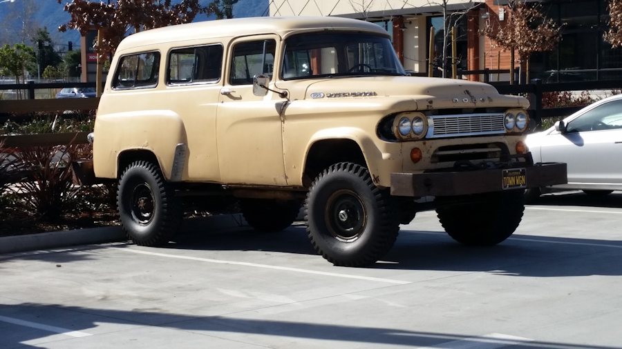 1965 Dodge Town Wagon Power Wagon02