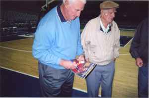 Bobby Knight 300 1