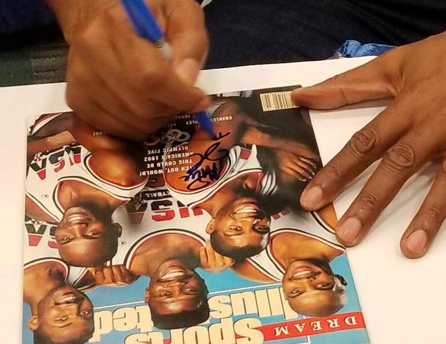 Magic Johnson 900 2